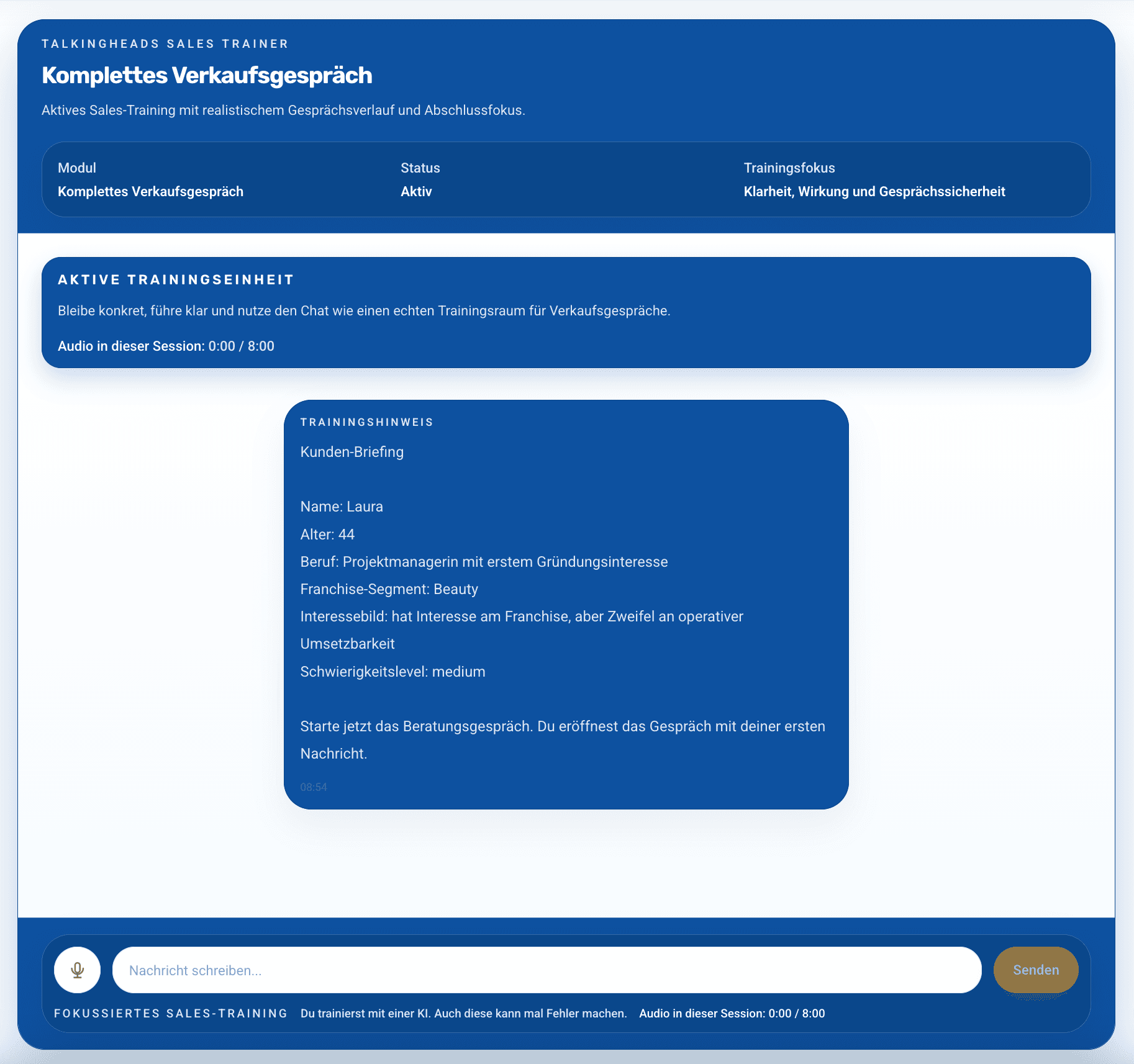 Chatfenster des talkingHEADS Sales Trainer mit laufender Trainingssession und Nachrichteneingabe
